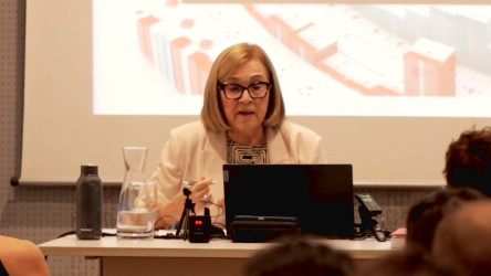 Anna Maria Guasch, Universidad de Barcelona